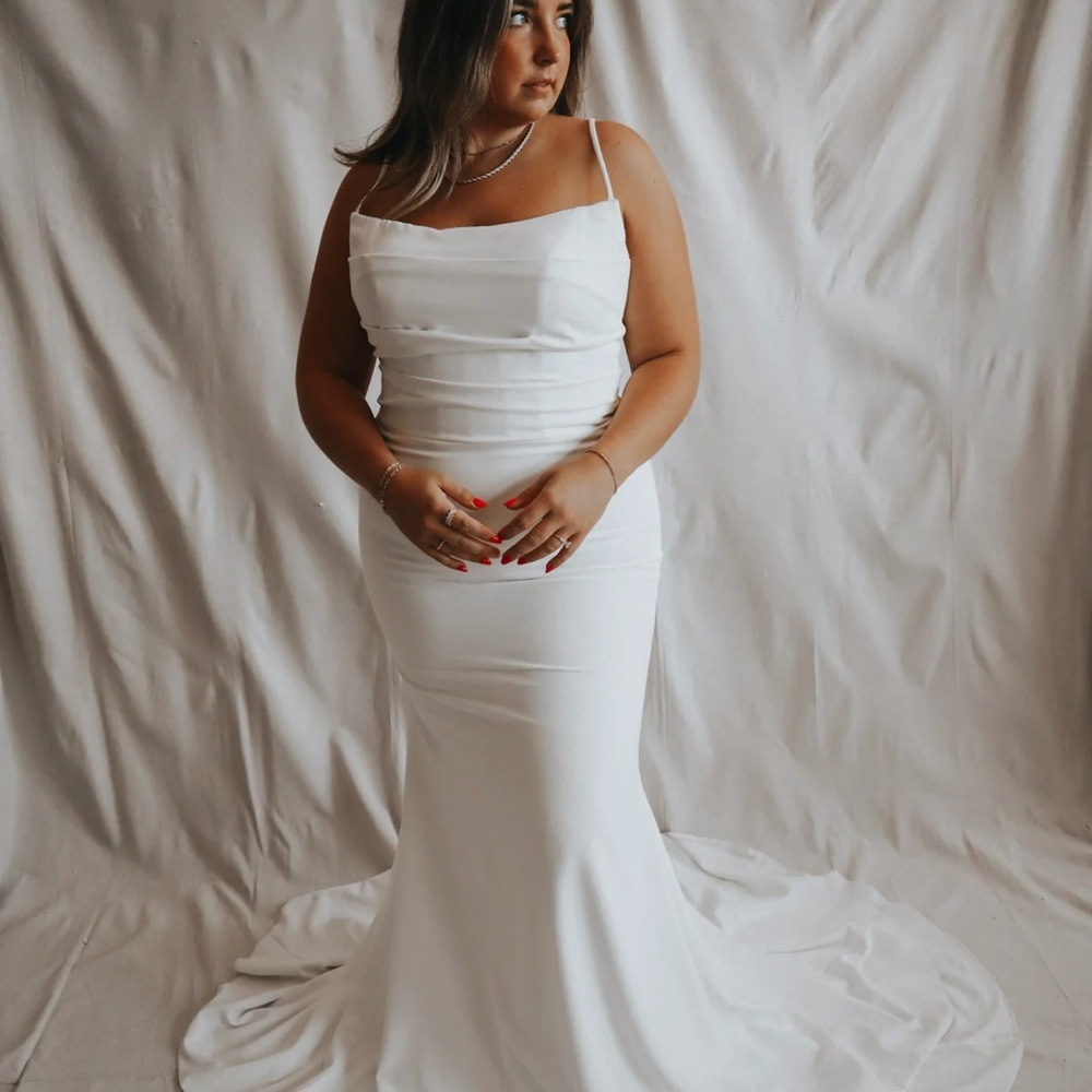 Dearly Bridal “Oakley”